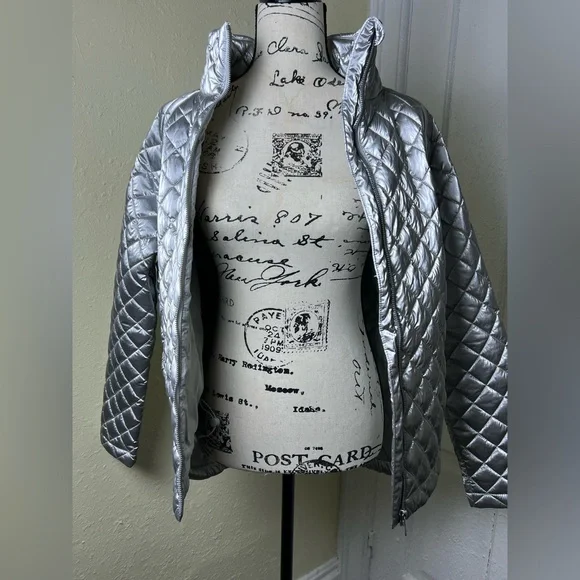 Athleta Whisper Featherless Metallic Jacket Silver Women's Small size - Picture 9 of 13